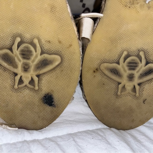 Size 5 gucci wedges authentic you can contact me for me info thank you. - Picture 2 of 3